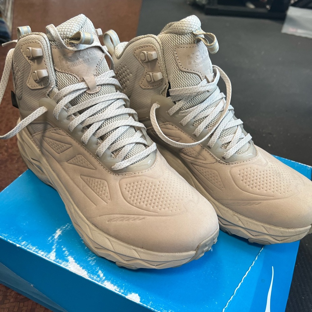 Hoka Gore-Tex Challenger Mid (wide width)